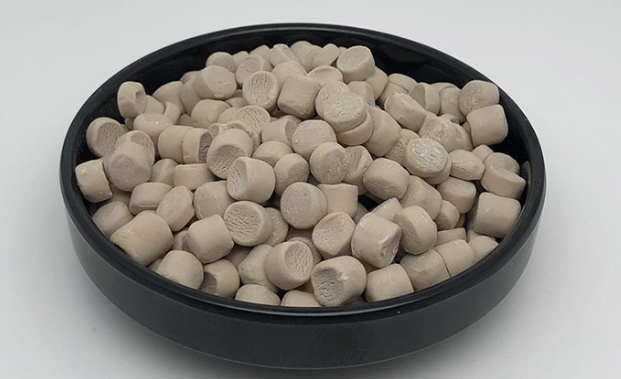 Role of rubber antioxidant MB